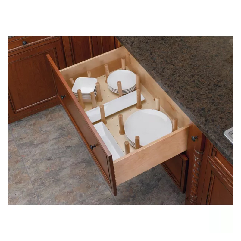 KITCHEN STORAGE - 084