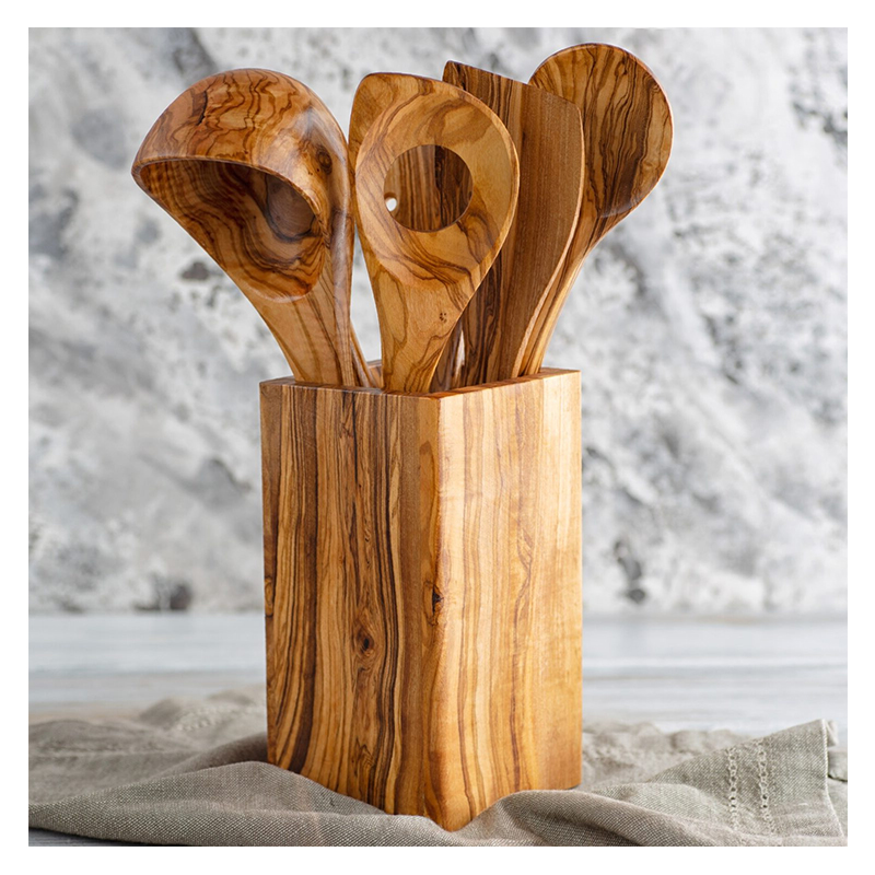 KITCHEN STORAGE - 083