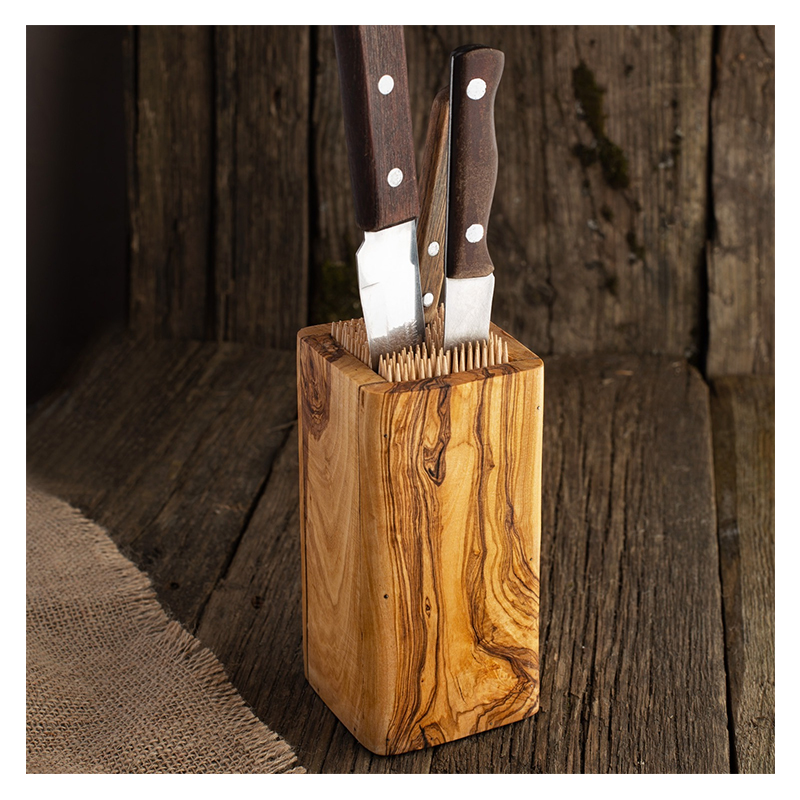 KITCHEN STORAGE - 081