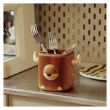 KITCHEN STORAGE - 096