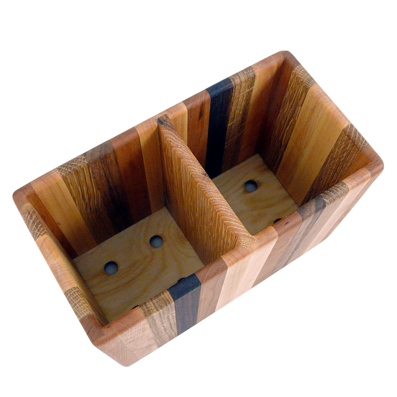 KITCHEN STORAGE - 032